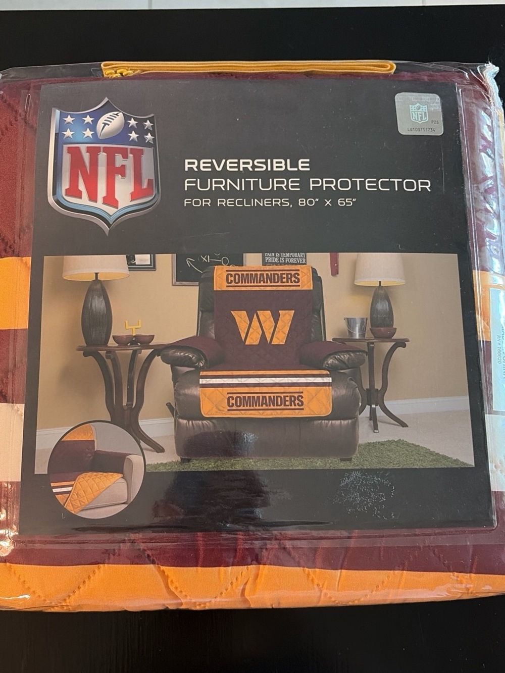 New ,NFL Reversible Furniture Protector in Burgundy & Gold Accent for recliner.